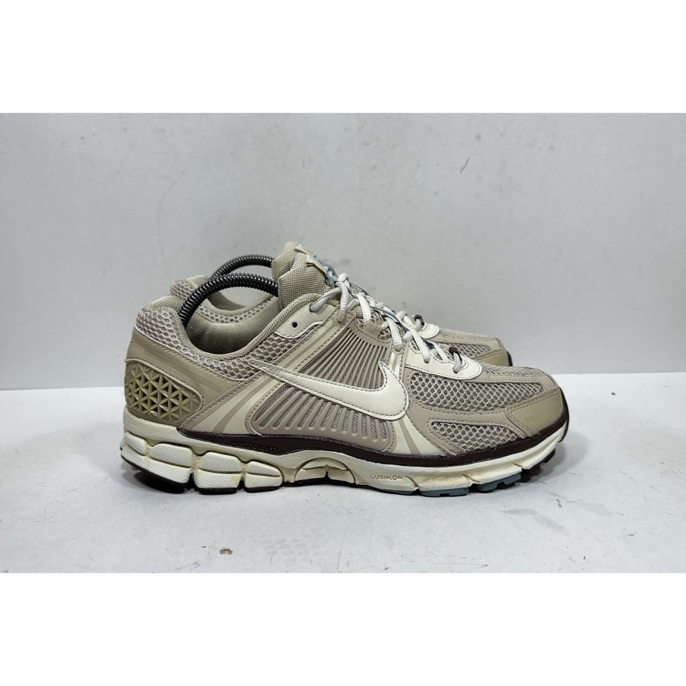 Nike‎ Zoom Vomero 5 Oatmeal Mens Size 9 / Womens 10.5 Running Shoes FB8825-111